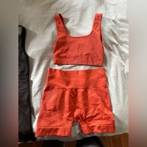 Set Active Papaya set